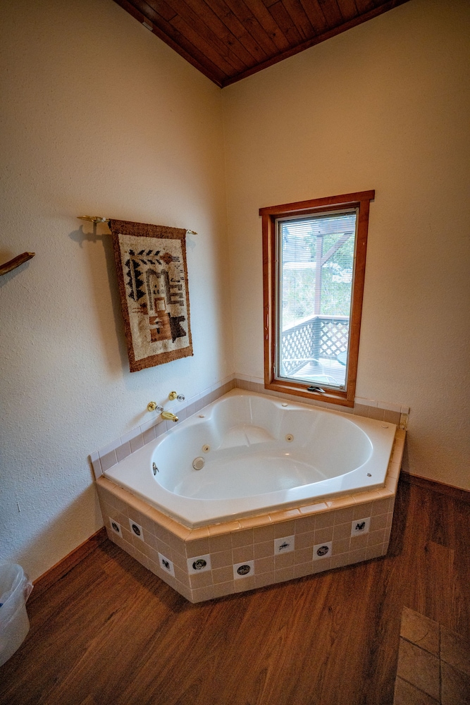 River Ridge Cottages - Property Image 25