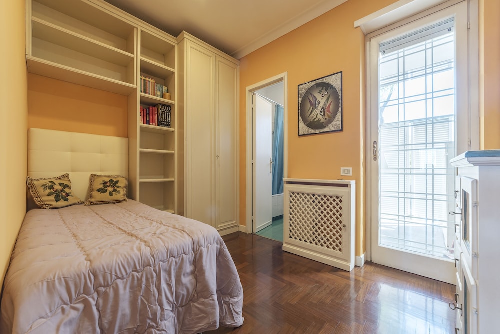 San Pietro Exclusive Panoramic Flat
