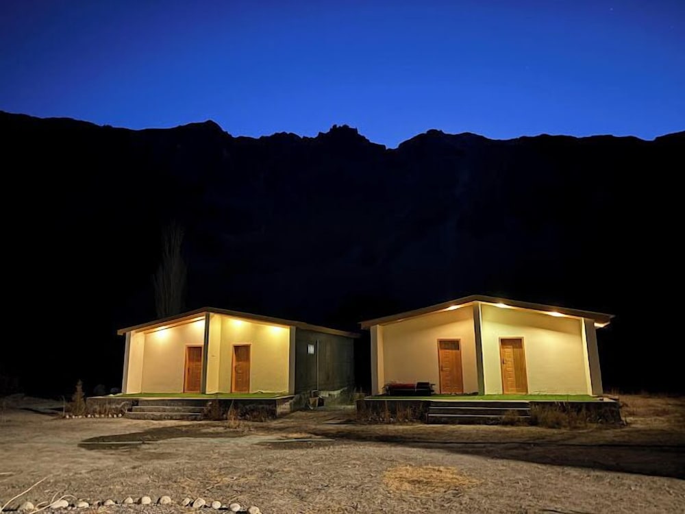 Montvale Resort Passu