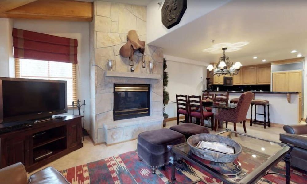 Vail Bridge Street 3 Bedroom Condo