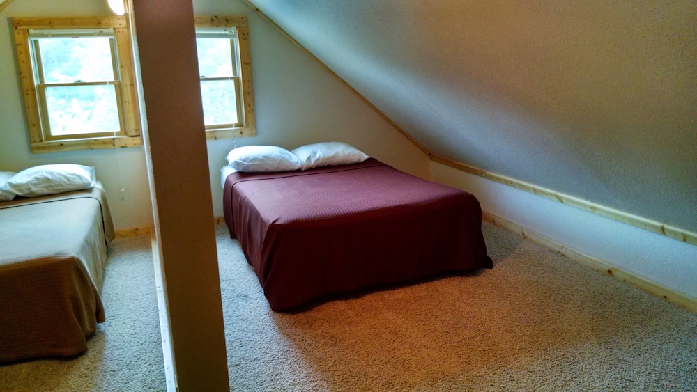 Acorns Resort