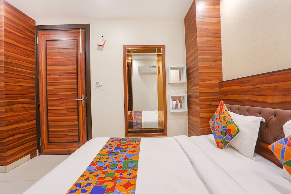 Fabhotel Gold Inn