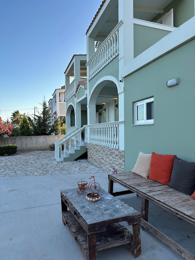 Denva Holiday Home