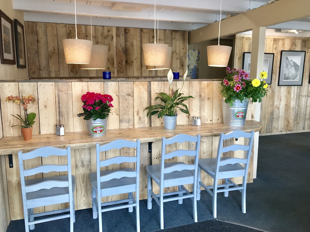 Top Mast Resort