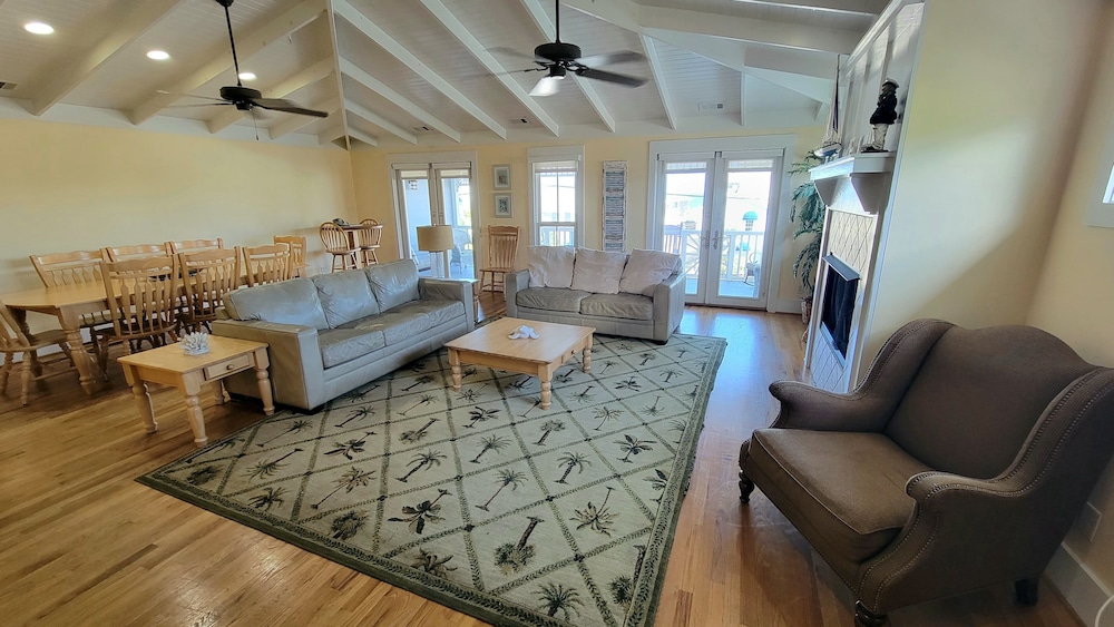 203 Butler Avenue by Tybee Vacation Rentals