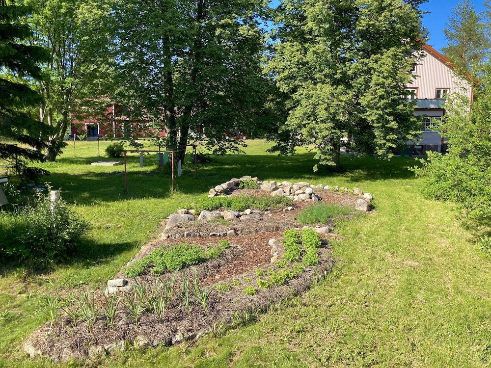 Photo 33