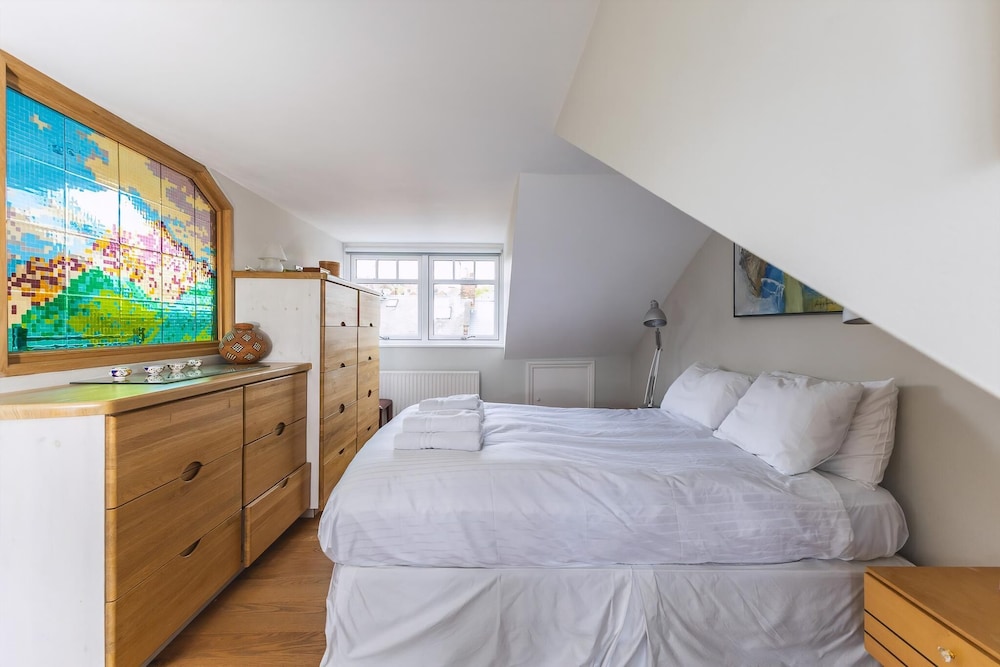 Stylish Hampstead Retreat by the Heath