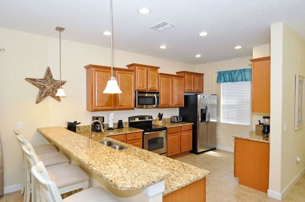 1452 Champions House 5 Bedroom by Florida Star - Image 3