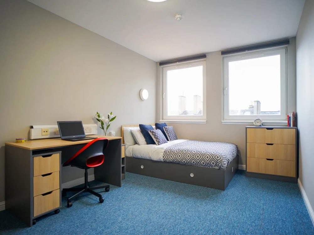 8 Roxburgh view 2