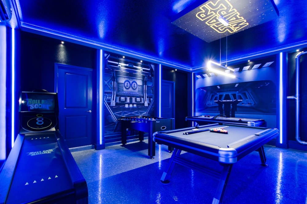 9 Bed 5 Ba Villa with Games, Pool & Spa view 5