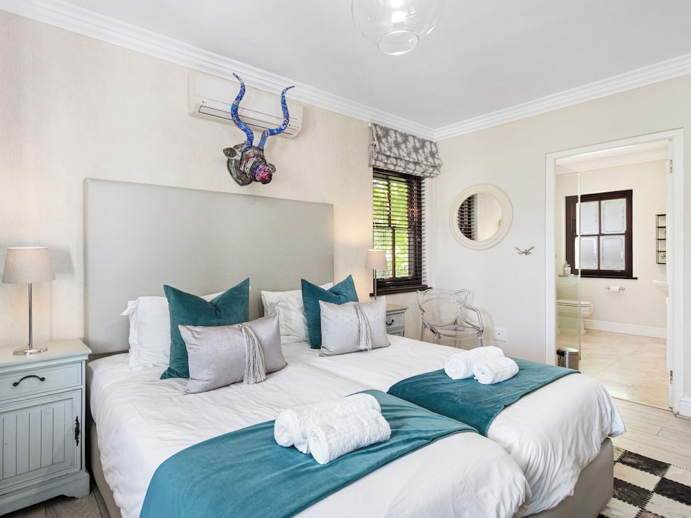 Winelands Golf Lodges at De Zalze