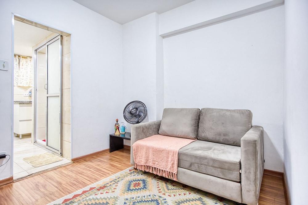 Apartamento c Fechadura Eletr Nica a 200m do Metr
