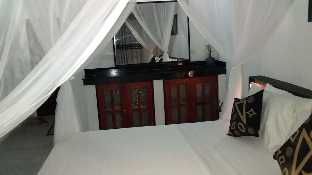 Sanjee'sHome & Lanka Ayurveda