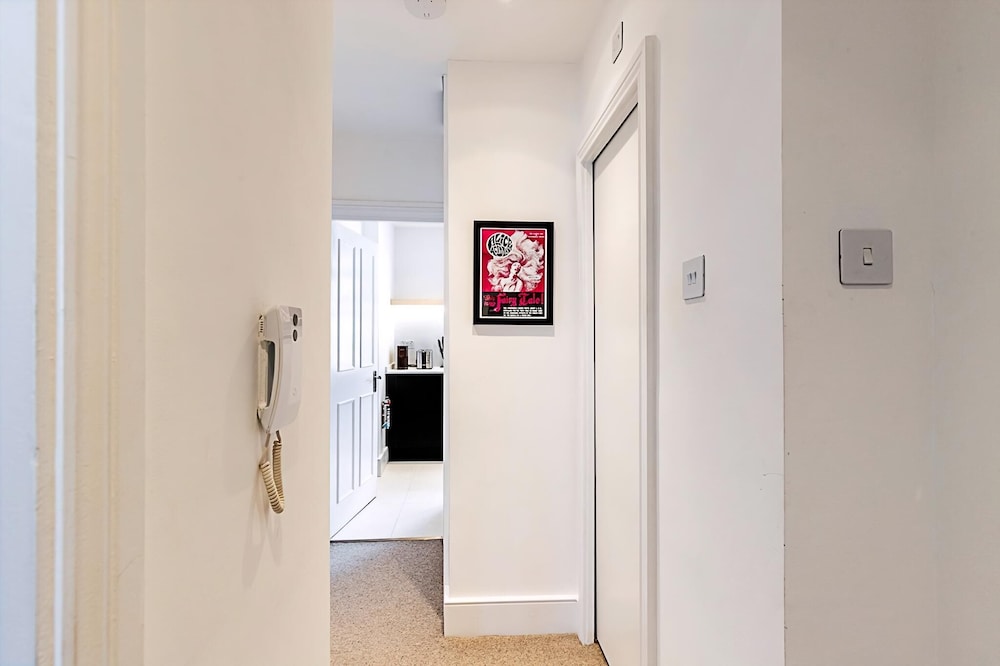 Stylish East London Flat Near Spitalfields Market