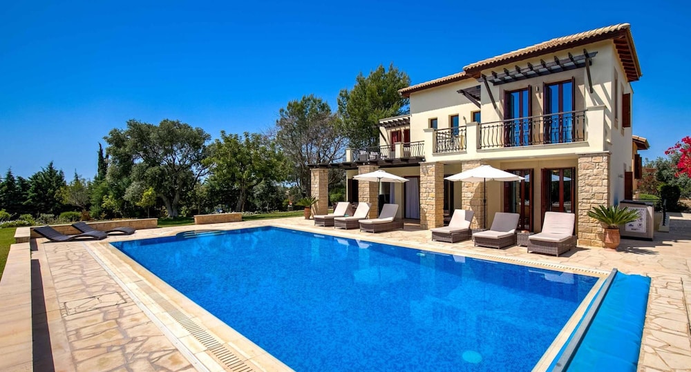Villa 327 Galinios in Kouklia