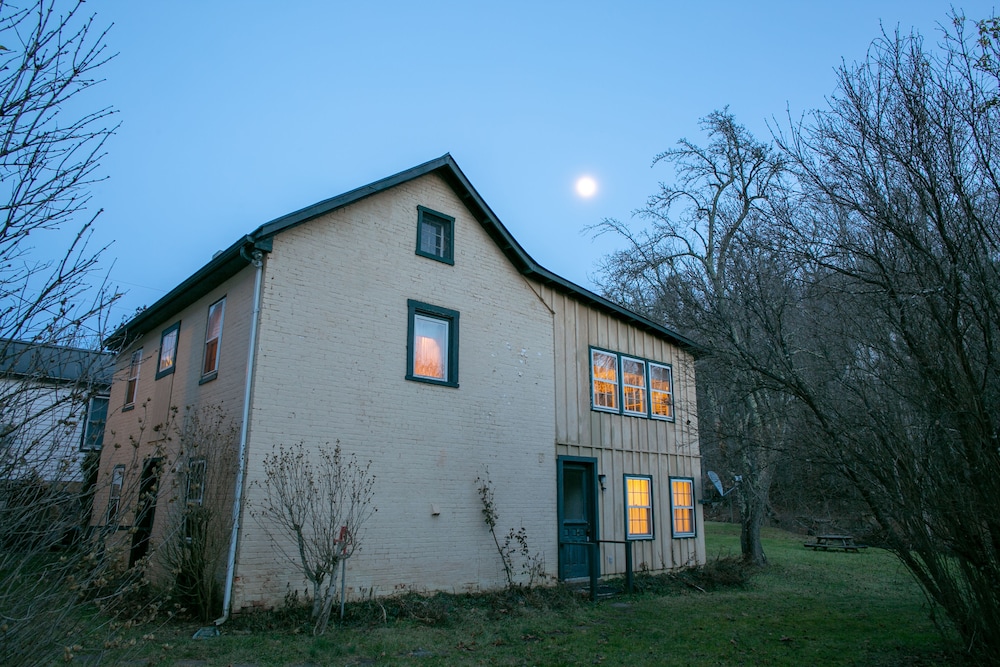 The Anderson Cottage Bed & Breakfast