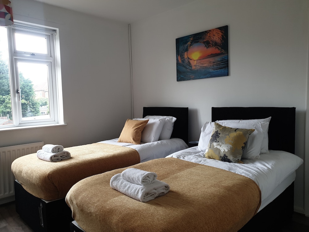 Remarkable 3-bed House in Ipswich view 4