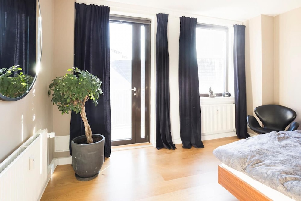 102m2 Scandinavian Design Prime Location Prof Cleaning