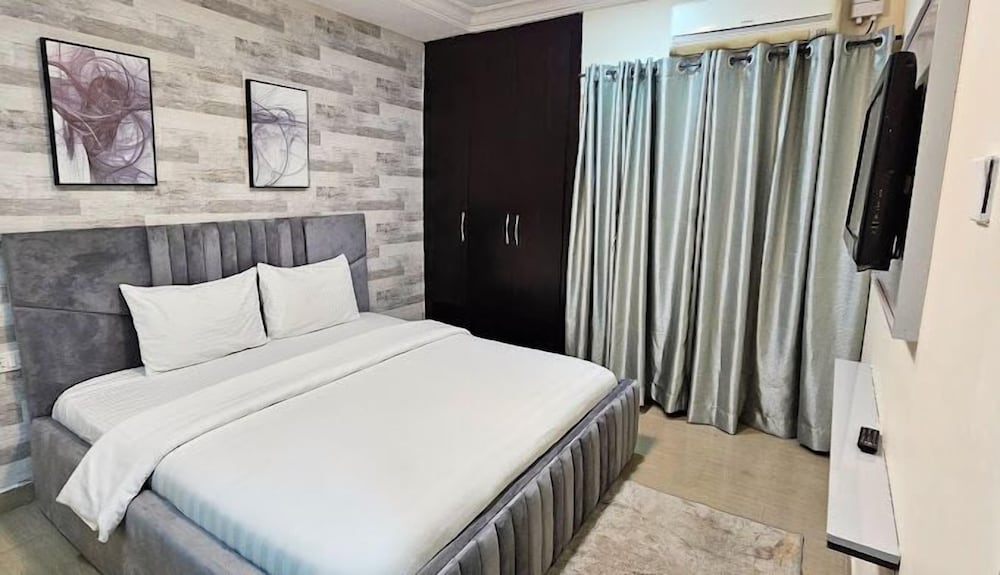 Bamgbose Apartment