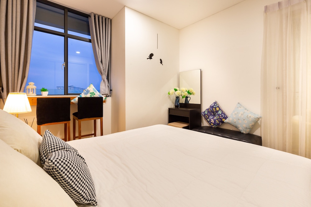 An Corner City Garden 2bedrooms High Class Condo