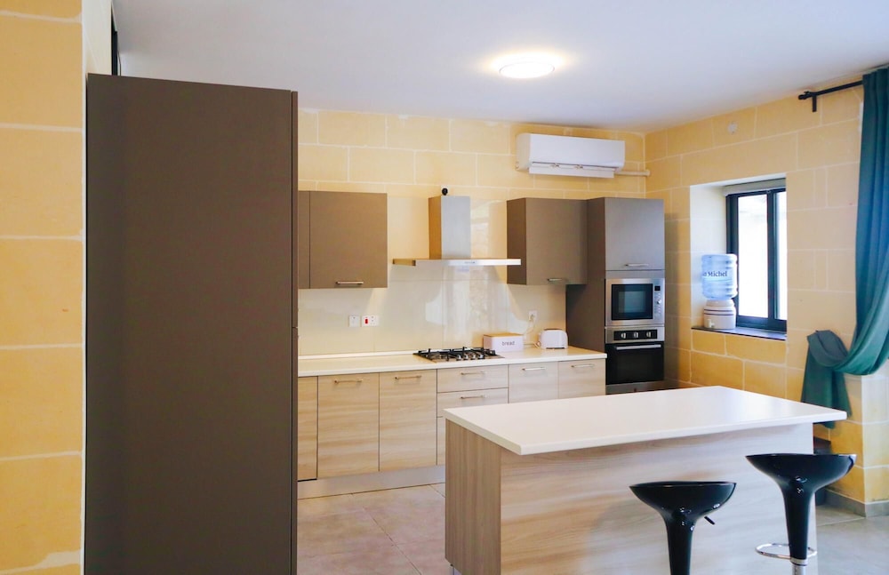 3 Bedroom Apartment With Private Pool and hot tub view 4