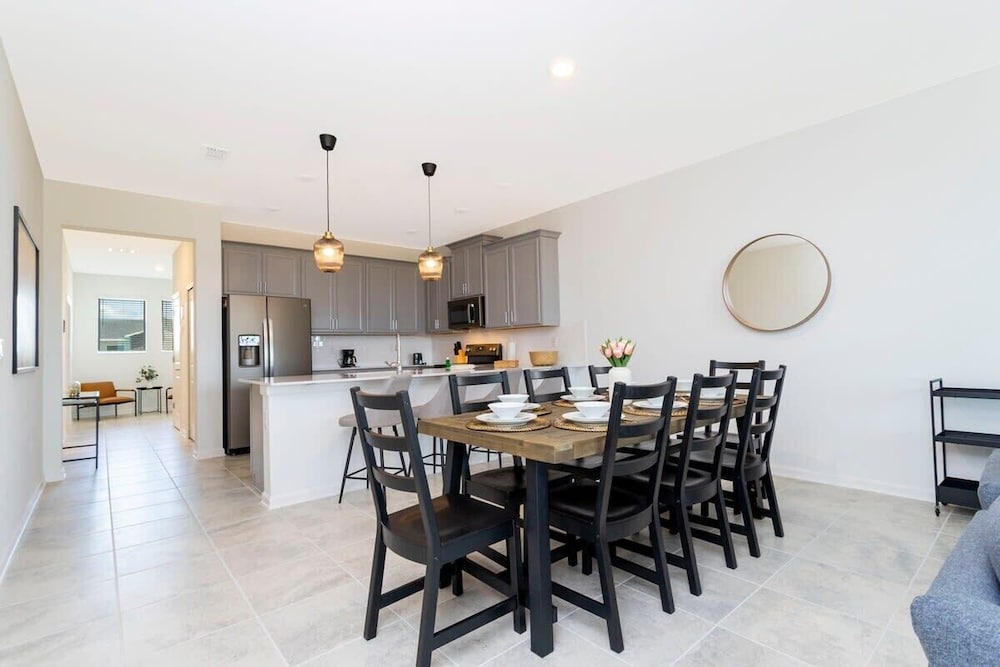 Gorgeous 3Bd Close to Disney @Champions Gate 993