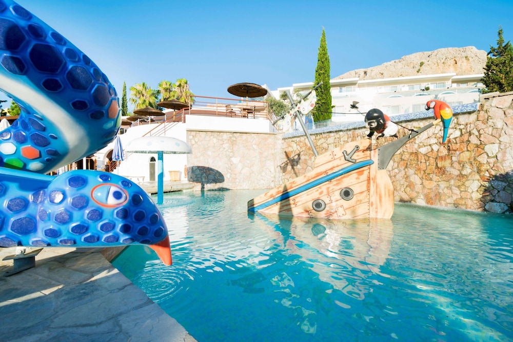 Porto Angeli Beach Resort – All Inclusive