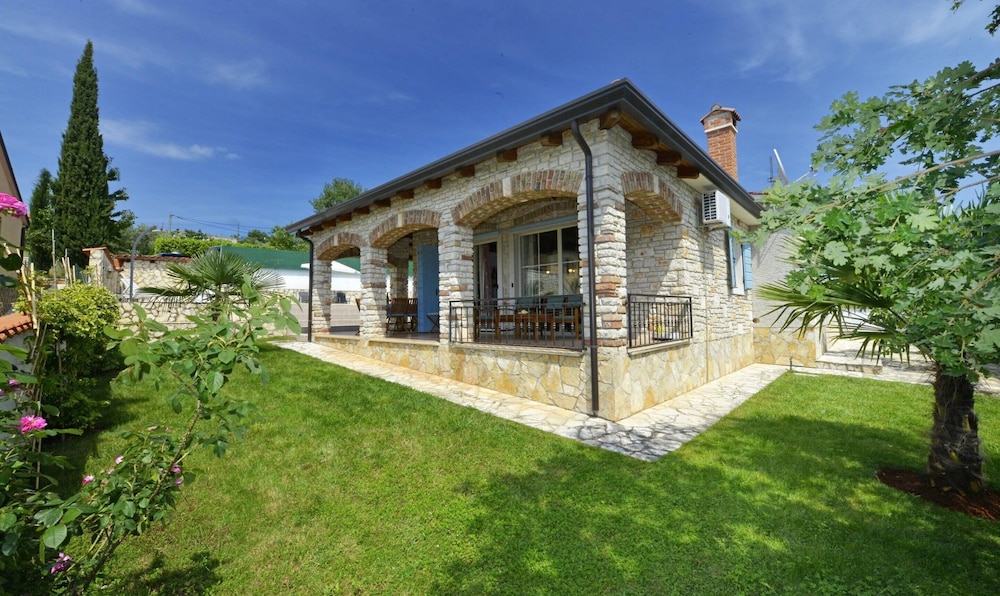 Villa Dany With View