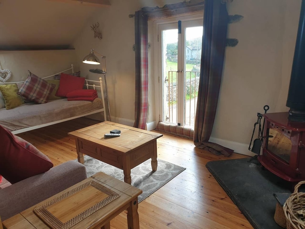 Yew Beck Cottage view 4