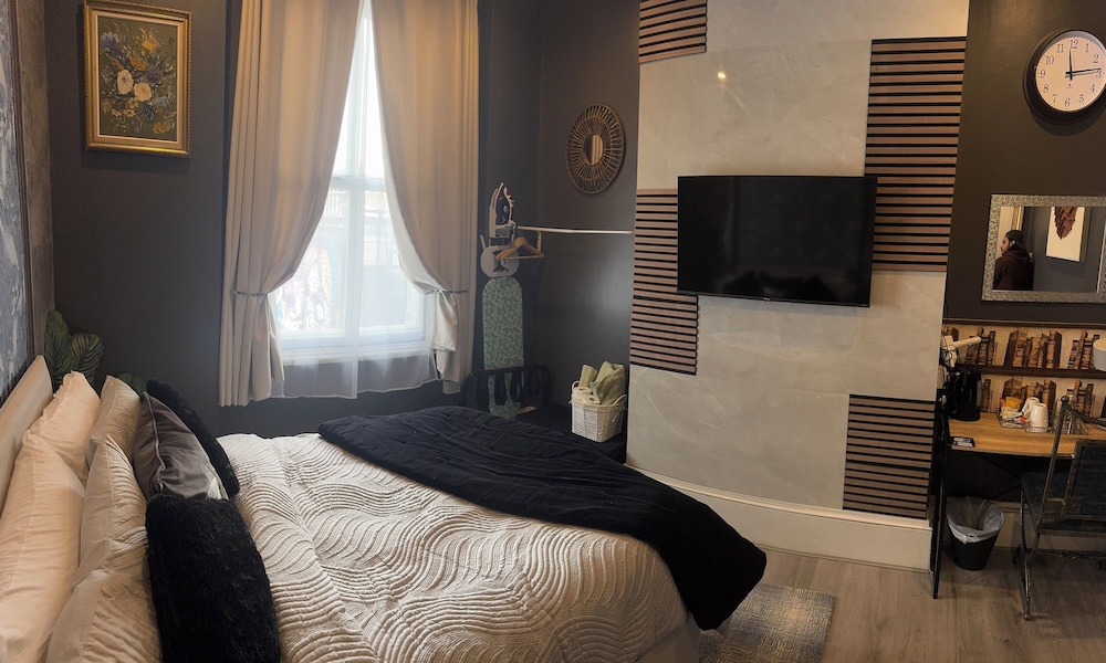Aimi Residence