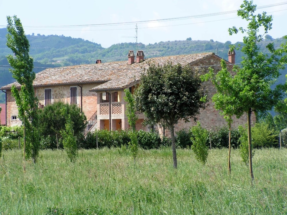Holiday Home for Families in Umbrian view 5