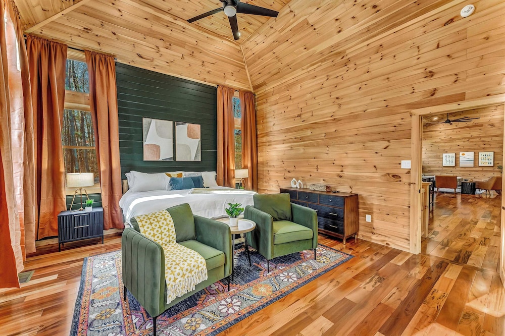 Grand Timber by Avantstay Indoor Pool, Sports Court, Game Room, & More!