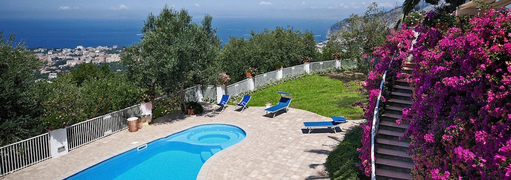 Villa Auxilia in Piano di Sorrento