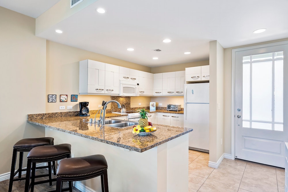 Concierge Included - Ocean View - Walk to Beach - Central AC - Vrkcv