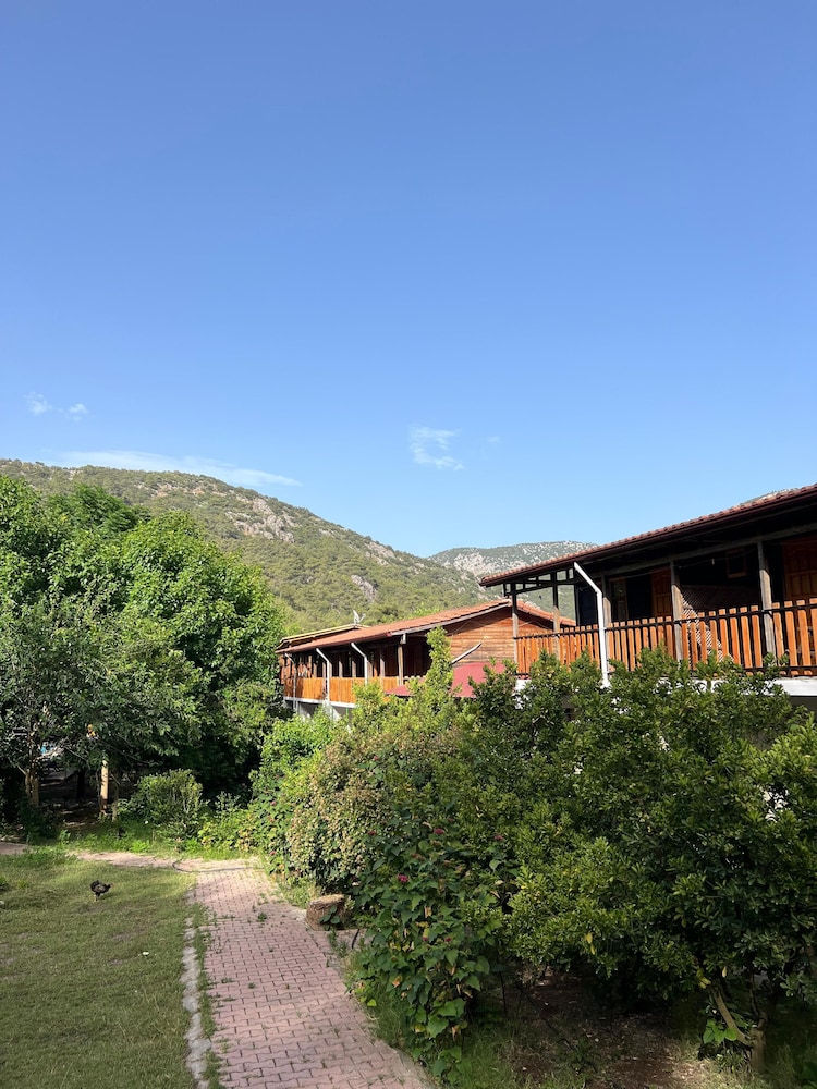 Asmalı Köşk Pansiyon