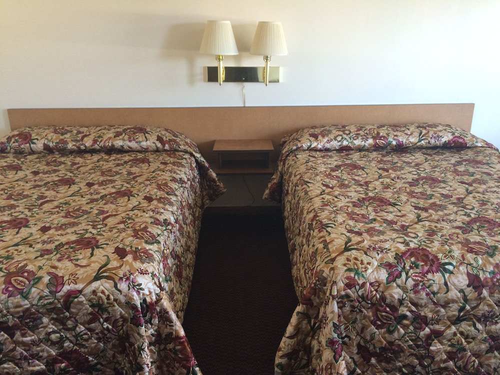 Greenway Motel