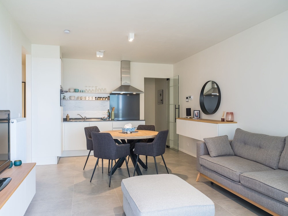 New-build Apartment Near the City Center
