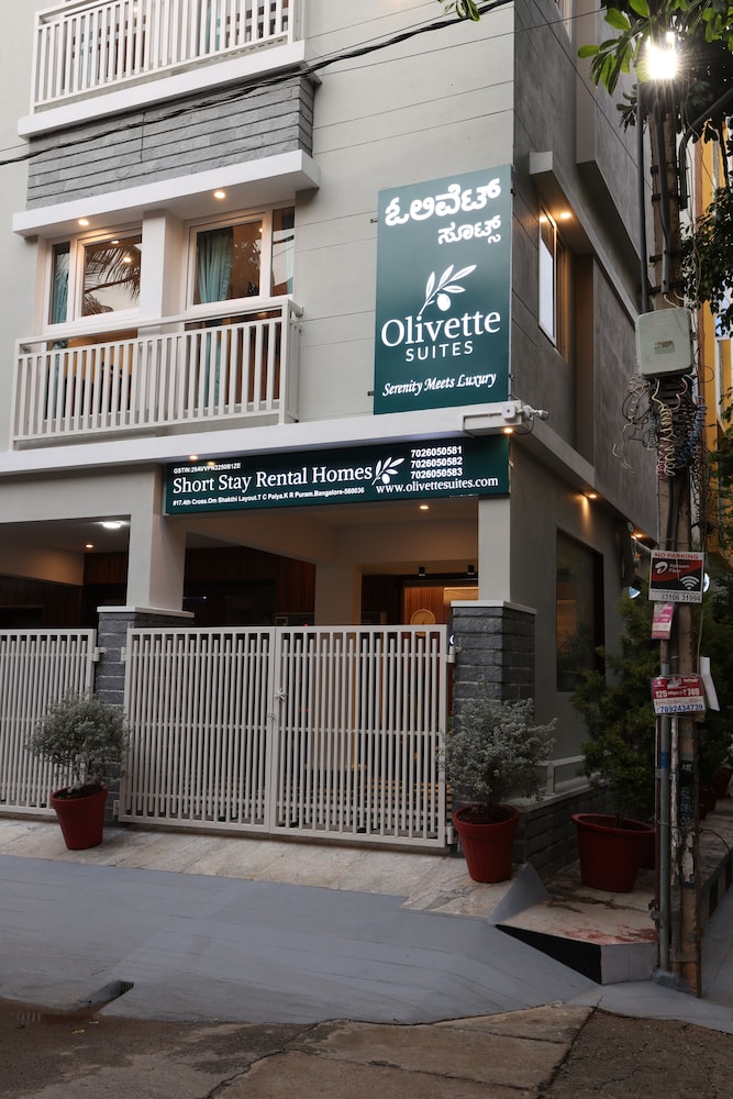 Olivette Suites