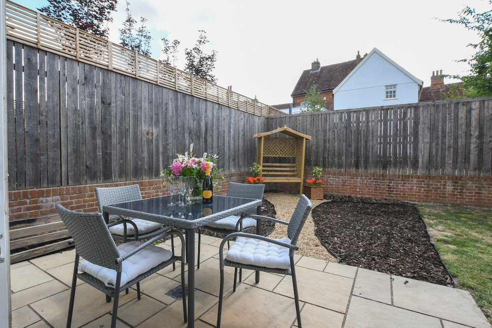 1 Coconut Cottage, Long Melford