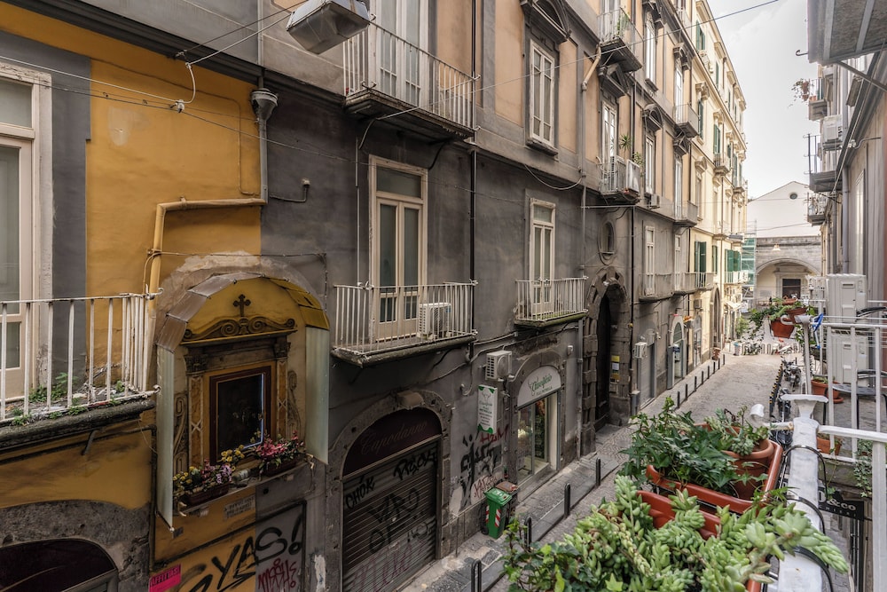 Caravita Rooms