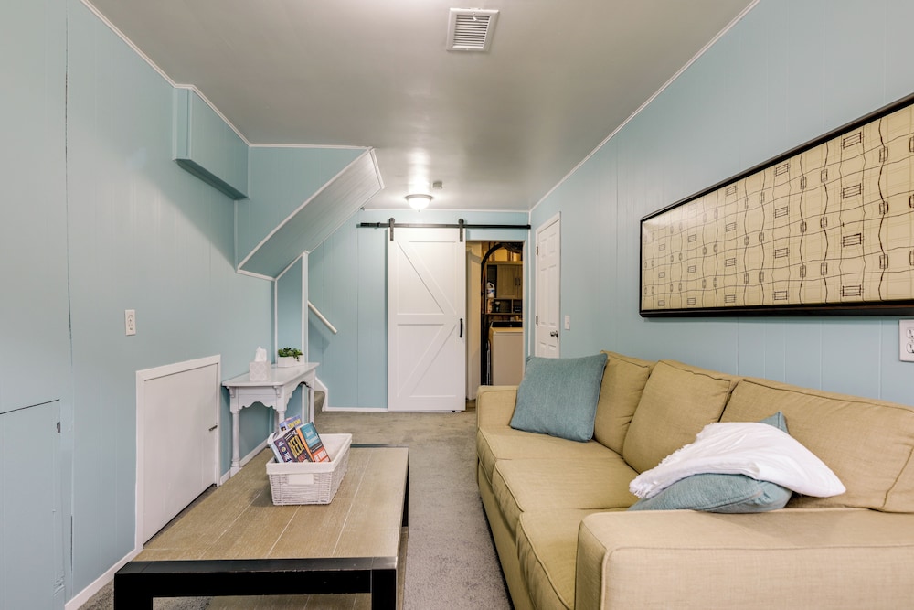 10 Mi to Dtwn Cincinnati: Home w/ Patio & Yard!