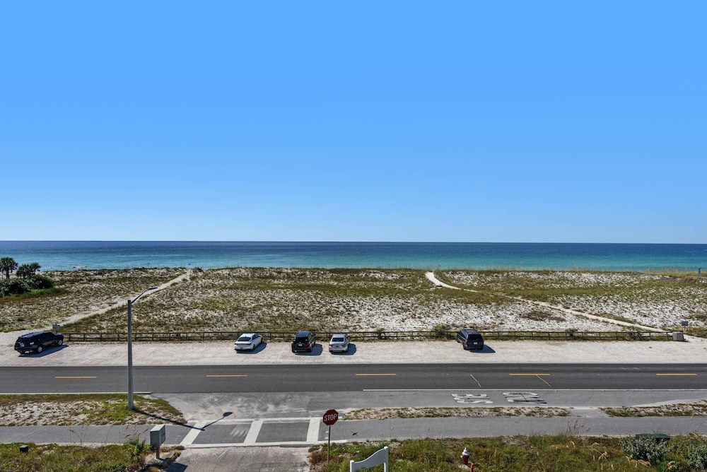 The Gulfview Grandeur