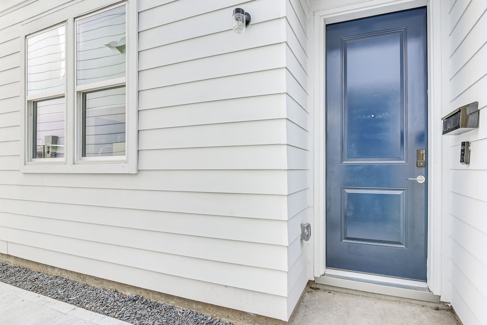 6 Mi to Hospitals: Nurse-friendly Houston Home!