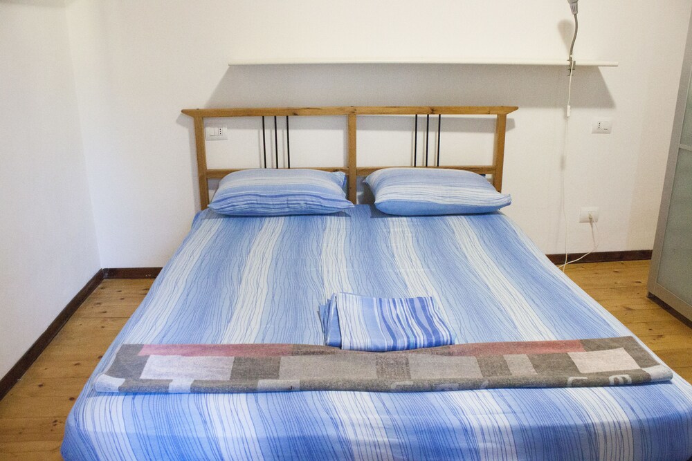 Nice Apartment in an English Style Building On the First Floor, With air Conditioning, Wifi and Sewing photo 4