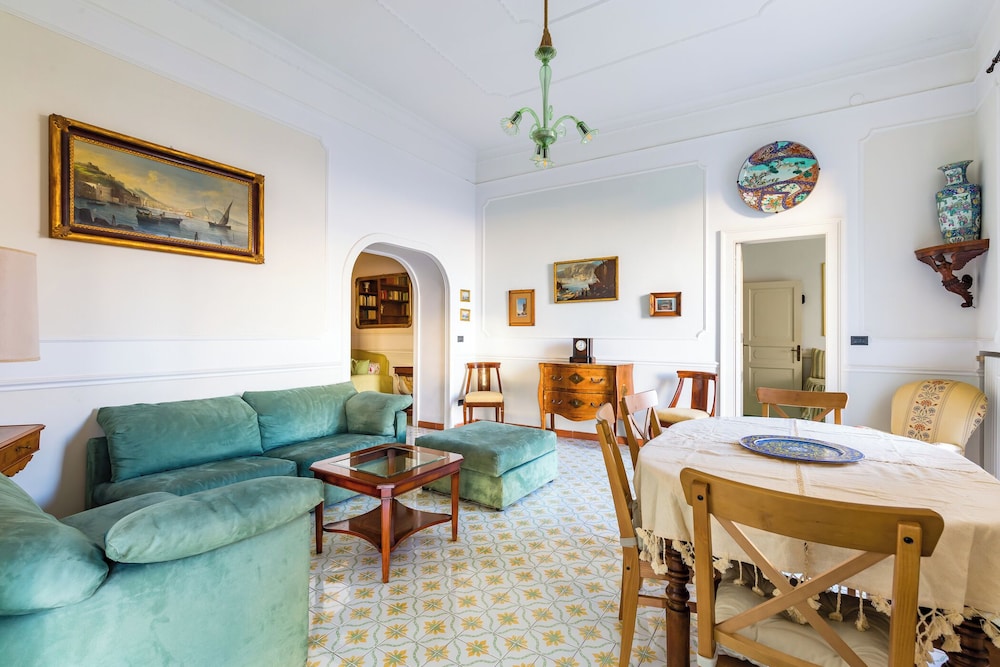 Villa Paola - Hidden Panoramic Garden and Terraces by Napoliapartments