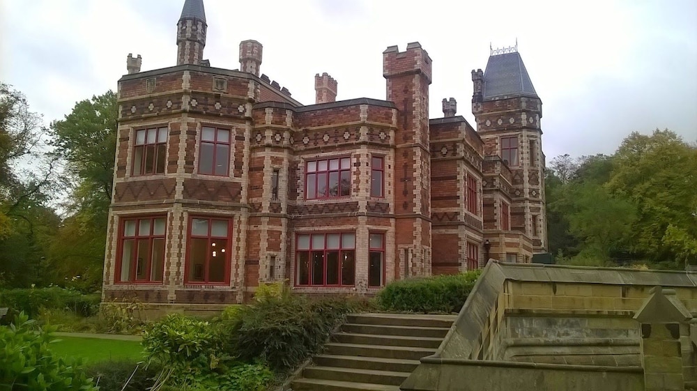 Avenue Road view 3