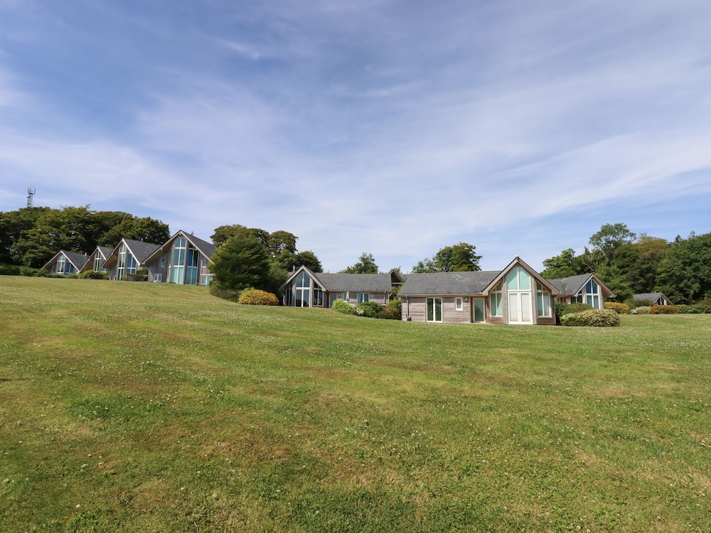 Swandown, 2 Blackdown