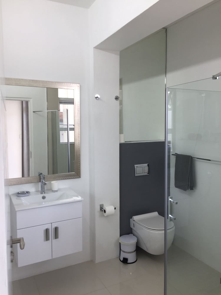 Greenways Beach House