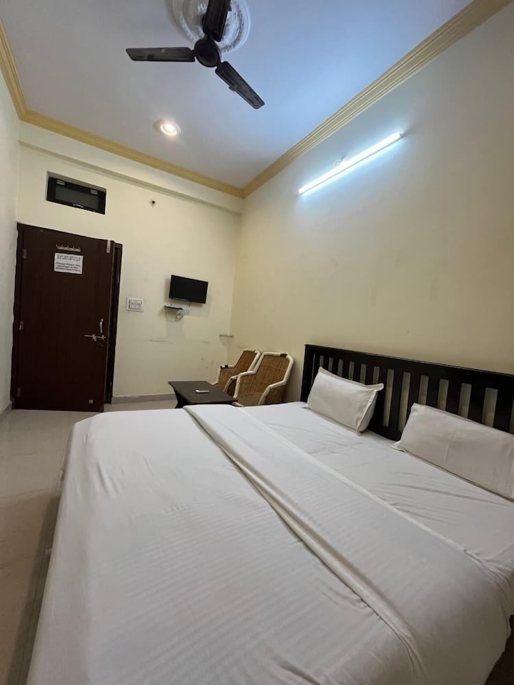 RV Stay Pushkar