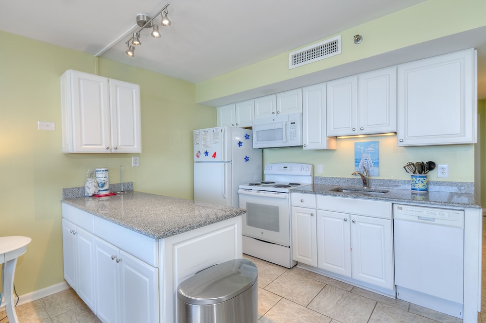 Units at Ocean Forest Plaza by Elliott Beach Rentals